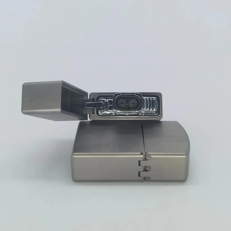 Lighter Insert Zippo - ولاعة مقاومة للرياح من التيتانيوم مع