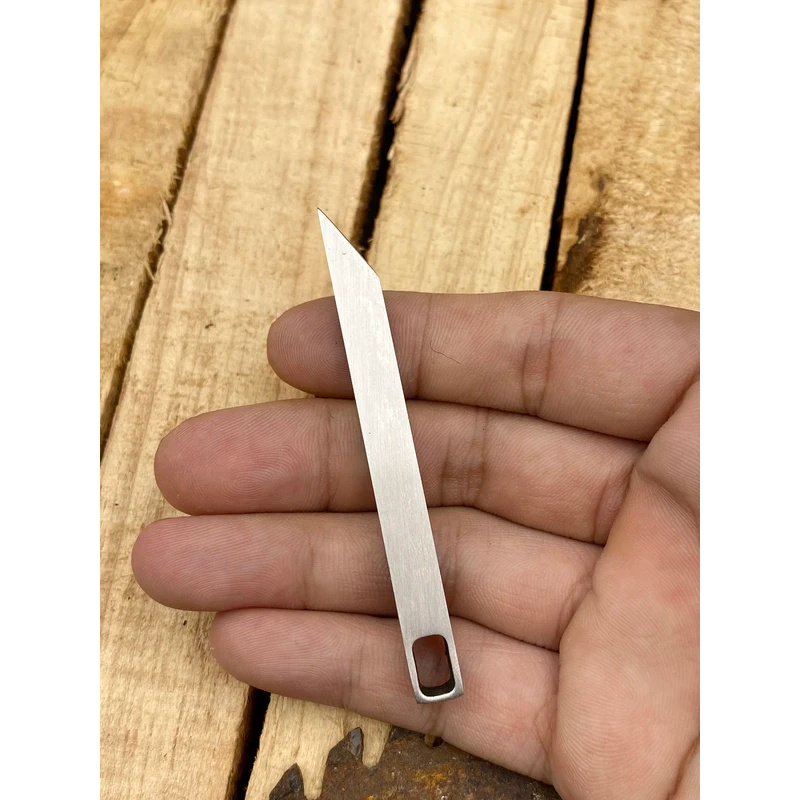 أداة رفع صغيرة متينة من الفولا - مراجعة Edc Every Day Carry おもちゃ وسعره