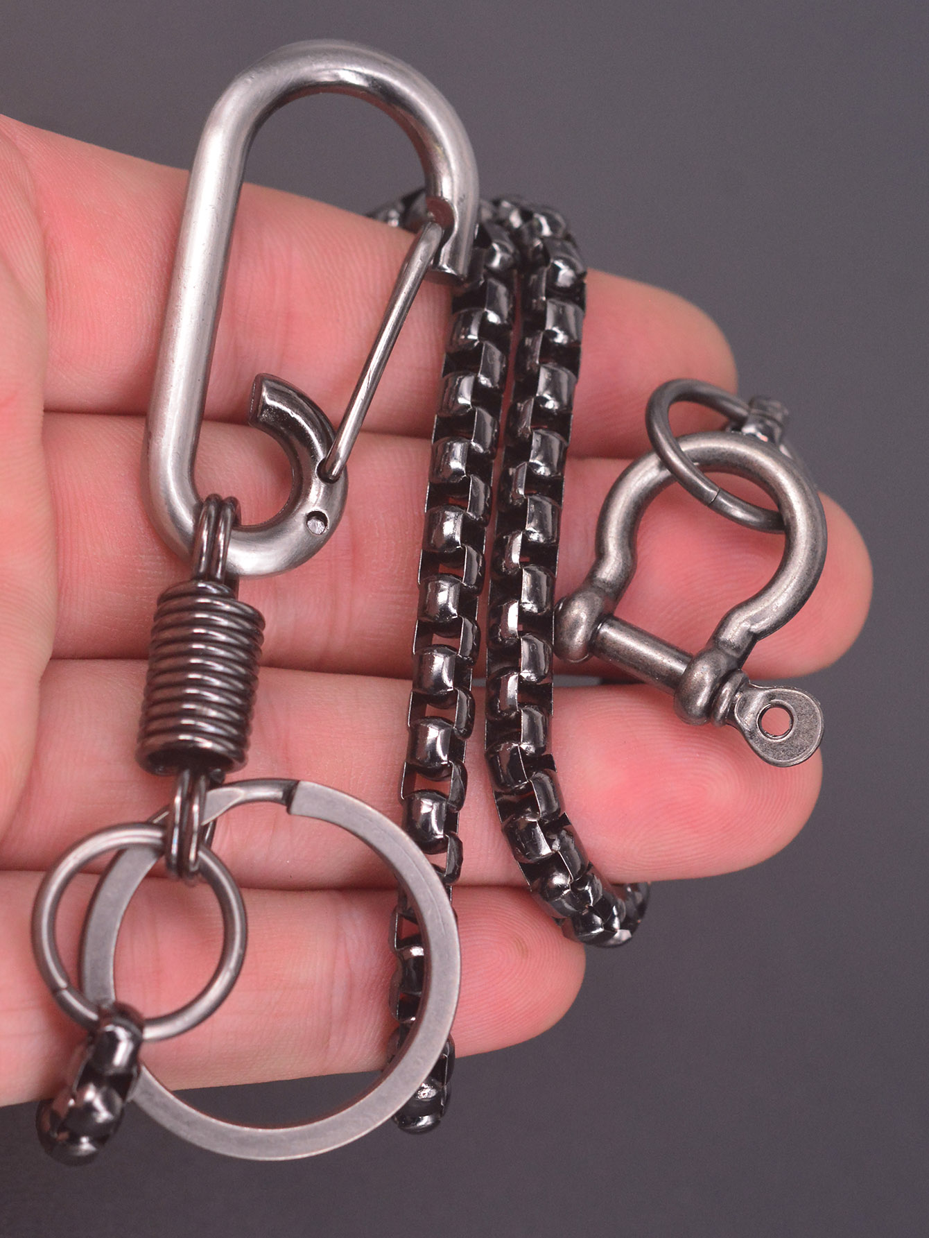 سلسلة مفاتيح للخصر بطول 22 بوص - مراجعة Edc Carry Clip وسعره